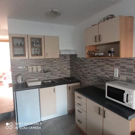 Apartments Max Vir Eksteriør bilde