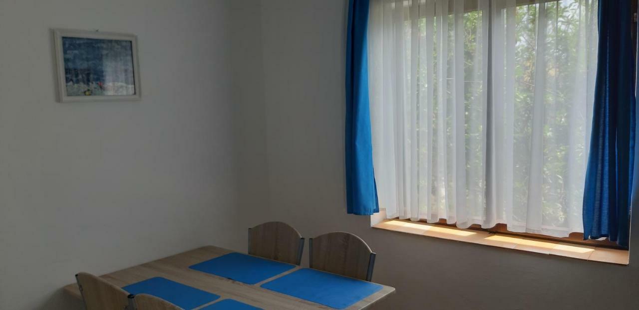 Apartments Max Vir Eksteriør bilde